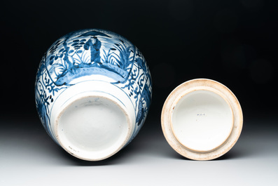 Three Japanese Arita blue and white vases and covers, Edo, 17th C.