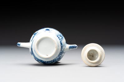 Eight Chinese blue and white cups, 14 saucers and four teapots, Kangxi/Qianlong