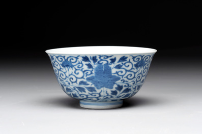 A Chinese blue and white bowl and a covered ink paste box, Guangxu and Jiangxi Ciye Gongsi mark, 19/20th C.
