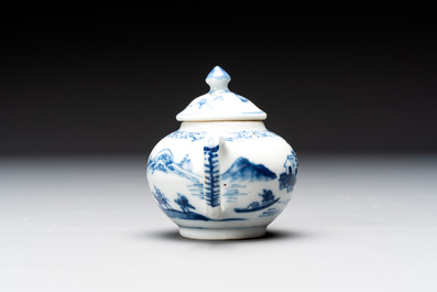 Eight Chinese blue and white cups, 14 saucers and four teapots, Kangxi/Qianlong