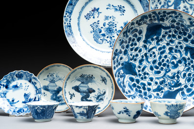 A collection of 24 Chinese blue, white and polychrome wares, 18th C.