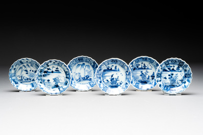 Eight Chinese blue and white cups, 14 saucers and four teapots, Kangxi/Qianlong