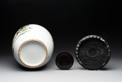 Two Chinese famille rose jars and a brush pot, signed Ju Yi Tai 聚義泰, 'B.E.E. CHINESE RESTAURANT' mark, one dated 1924, 20th C.