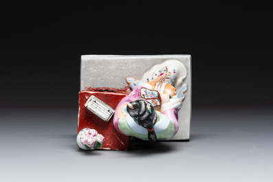 Two Chinese polychrome-glazed groups, Zeng Longsheng 曾龍升 marks, 20th C.