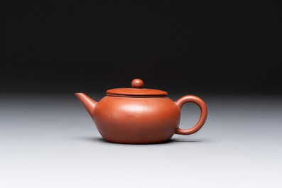 Three Chinese Yixing stoneware teapots and covers,  Jingxi Xu Wenting Zhi 荊溪徐溫庭製 and Yang Xian Xi Yin Shi Wang 陽羨惜陰室王 mark, 20th C.