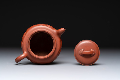 Three Chinese Yixing stoneware teapots and covers,  Jingxi Xu Wenting Zhi 荊溪徐溫庭製 and Yang Xian Xi Yin Shi Wang 陽羨惜陰室王 mark, 20th C.