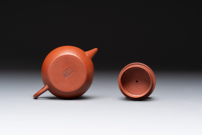 Three Chinese Yixing stoneware teapots and covers,  Jingxi Xu Wenting Zhi 荊溪徐溫庭製 and Yang Xian Xi Yin Shi Wang 陽羨惜陰室王 mark, 20th C.