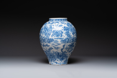 A large blue and white Delftware chinoiserie vase, Delft or Frankfurt, 17th C.