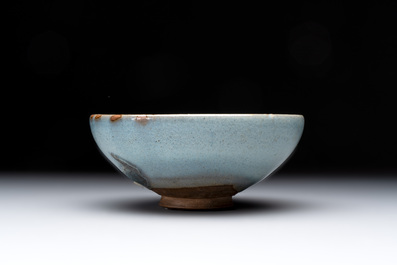A Chinese 'jun' bowl, Yuan