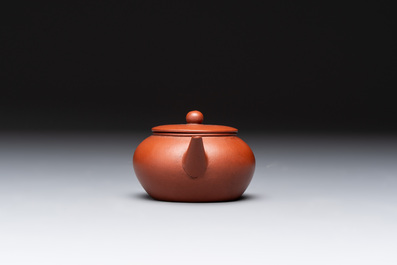 Three Chinese Yixing stoneware teapots and covers,  Jingxi Xu Wenting Zhi 荊溪徐溫庭製 and Yang Xian Xi Yin Shi Wang 陽羨惜陰室王 mark, 20th C.