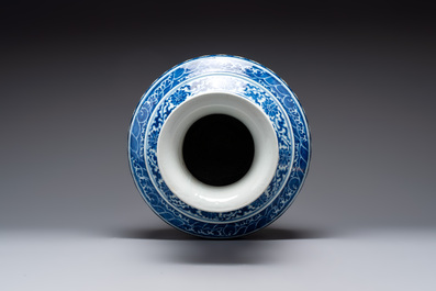 A large Chinese blue and white 'lotus and peony scroll' 'hu' vase, 19th C.