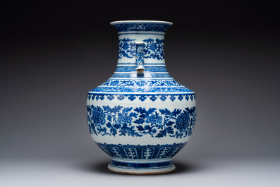 A large Chinese blue and white 'lotus and peony scroll' 'hu' vase, 19th C.