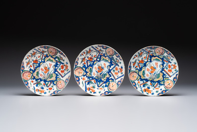 Six polychrome Dutch Delft 'lightning' plates, 18th C.