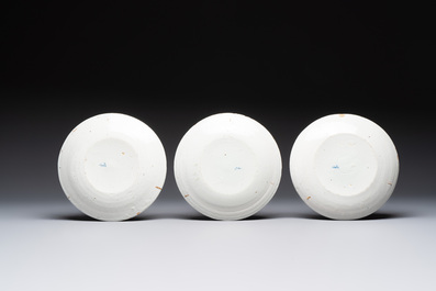 Six polychrome Dutch Delft 'lightning' plates, 18th C.