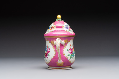 A polychrome gilt Royal Vienna porcelain 'Cherbetlik' pot and cover for the Ottoman market, 18/19th C.
