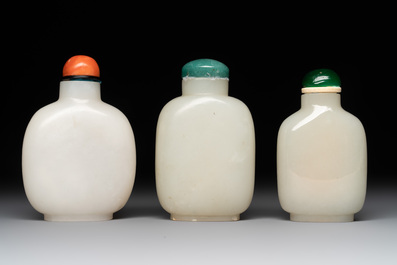 Seven Chinese white and celadon jade snuff bottles, 19th C.