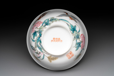 A Chinese famille rose 'geese' bowl, signed Liu Zhongqing 劉仲卿, Jingdezheng mark, 20th C.