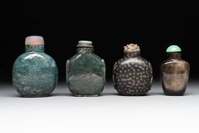 A collection of eight Chinese precious stone snuff bottles, 19/20th C.