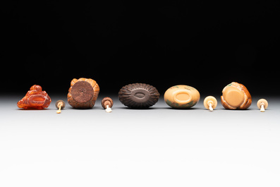 A collection of ten Chinese snuff bottles, 20th C.