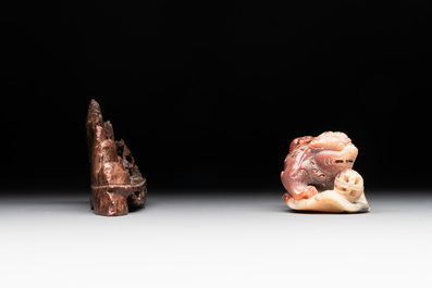 A varied collection of 11 Chinese jade and soapstone carvings, 19/20th C.