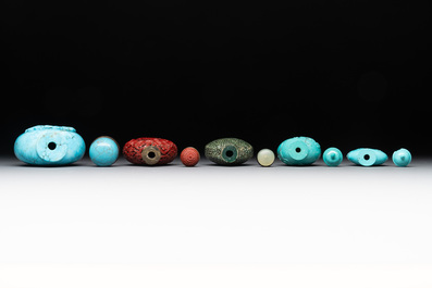 A collection of ten Chinese snuff bottles, 19/20th C.