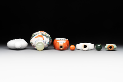 A collection of ten Chinese snuff bottles, various marks, 19/20th C.