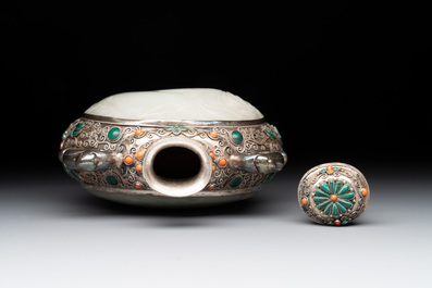 A Chinese jade-inset and hardstone-inlaid silver moonflask and cover in Mongolian style, 19th C.