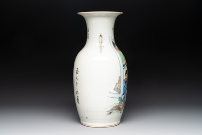 A Chinese qianjiang cai vase with figures in a garden and two hat stands, 19/20th C.