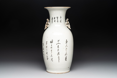 A Chinese qianjiang cai vase with figures in a garden and two hat stands, 19/20th C.