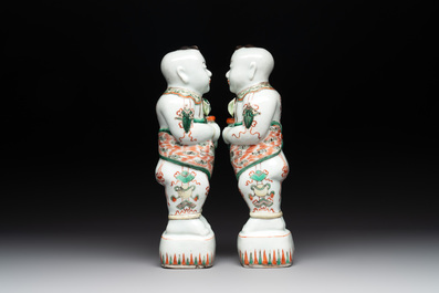 A pair of Chinese famille verte He He Er Xian models, 18/19th C.