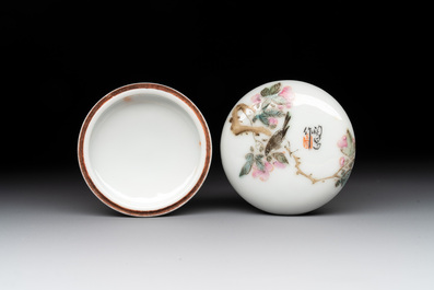 A Chinese famille rose seal paste box and a covered jarlet, a miniature wucai vase and a blue and white snuff bottle, Kangxi mark, 19/20th C.