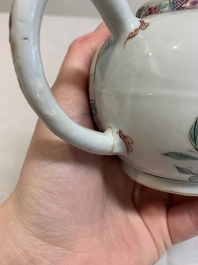 A Chinese famille rose 'Feng Yi Ting 鳳儀亭' teapot, Yongzheng