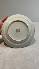 A pair of Chinese famille rose 'Wu Shuang Pu' plates, 19th C.