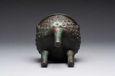 A Chinese archaic bronze ritual tripod food vessel, 'ding 鼎', Western Zhou