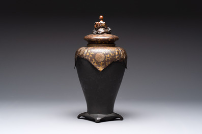 A fine Japanese gilt bronze vase and cover with the tiger taming Arhat, signed Akasofu Gyoko 曉光, Meiji, 19th C.