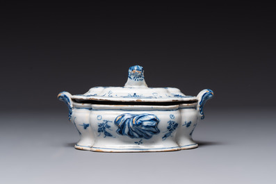 A collection of eight polychrome, blue and white Dutch Delftwares, 18/19th C.