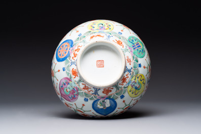 A Chinese famille rose Baragon Tuned bowl, Qianlong mark, 19th C.