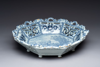 A fine and large blue and white Dutch Delft 'Frederic van Frytom-style' reticulated basket, 17th C.
