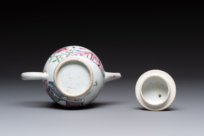 A Chinese famille rose 'Feng Yi Ting 鳳儀亭' teapot, Yongzheng