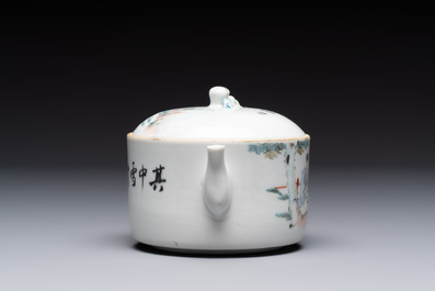 A Chinese blue and white 'dragon' brush pot and a qianjiang cai teapot, signed Wang Zhaoli 汪照藜, 19/20th C.
