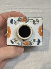 A pair of Chinese famille verte rectangular tea caddies and covers with fighting roosters, Kangxi