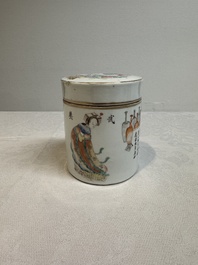 A pair of Chinese famille rose 'Wu Shuang Pu' boxes and covers, 19th C.