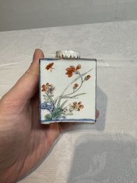 A pair of Chinese famille verte rectangular tea caddies and covers with fighting roosters, Kangxi