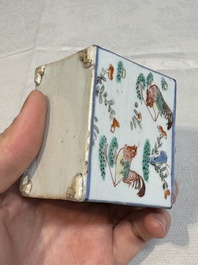 A pair of Chinese famille verte rectangular tea caddies and covers with fighting roosters, Kangxi