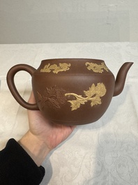 A large Chinese Yixing stoneware teapot and cover, Kangxi