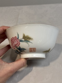 A Chinese famille rose 'geese' bowl, signed Liu Zhongqing 劉仲卿, Jingdezheng mark, 20th C.