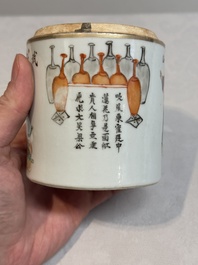 A pair of Chinese famille rose 'Wu Shuang Pu' boxes and covers, 19th C.