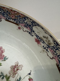A Chinese famille rose 'antiquities' punch bowl, Qianlong