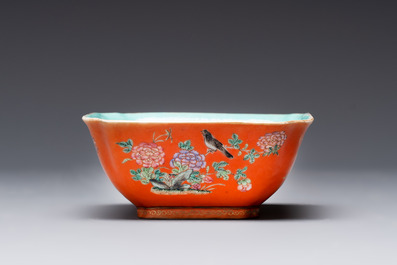 A Chinese coral-red-ground famille rose square bowl and a sgraffito-ruby-ground bowl, Qianlong and Tongzhi mark, 19/20th C.