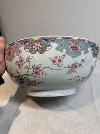 A Chinese famille rose 'antiquities' punch bowl, Qianlong